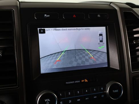 Used 2019 Ford Expedition Max XLT w/ Equipment Group 202A image 6