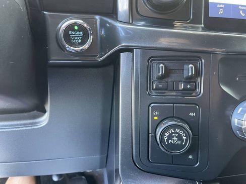 Used 2022 Ford F150 XLT w/ Equipment Group 302A High AWD/4WD image 15