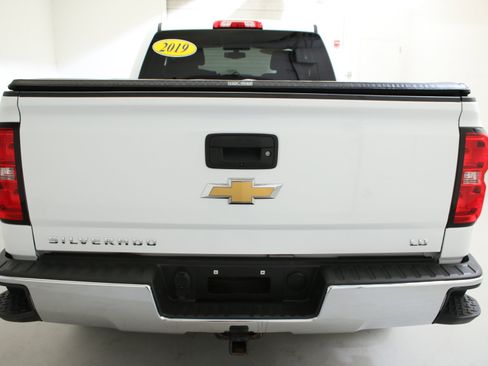 Used 2019 Chevrolet Silverado 1500 LT w/ All Star Edition AWD/4WD image 7