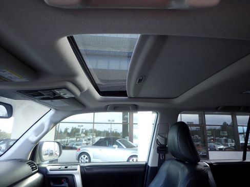 Used 2012 Toyota 4Runner Limited image 14