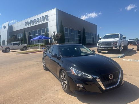 Used 2022 Nissan Altima 2.5 SL FWD image 1
