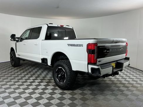 Certified 2025 Ford F350 Platinum w/ Tremor Off-Road Package AWD/4WD image 6