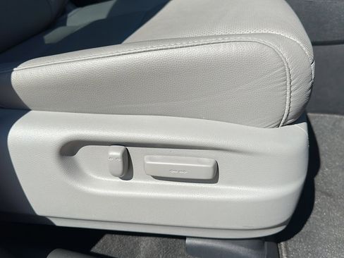 Used 2023 Honda Passport EX-L image 25