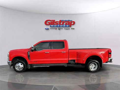 Used 2023 Ford F350 Lariat w/ Chrome Package image 3