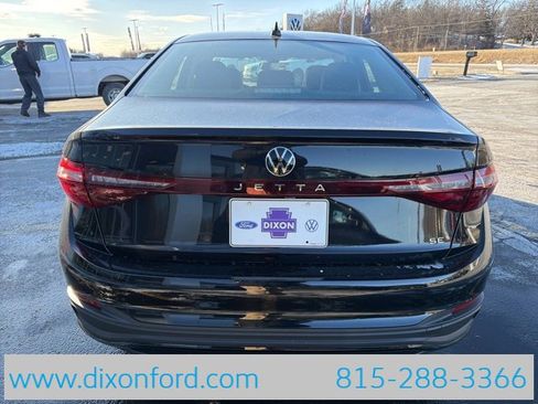 New 2026 Volkswagen Jetta SE image 6