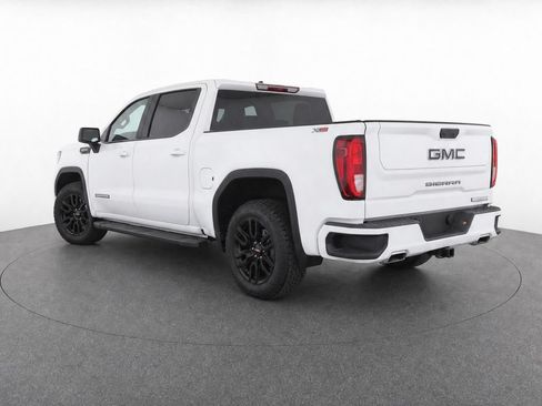 Used 2022 GMC Sierra 1500 Elevation w/ LPO, Elevation Black Package AWD/4WD image 4