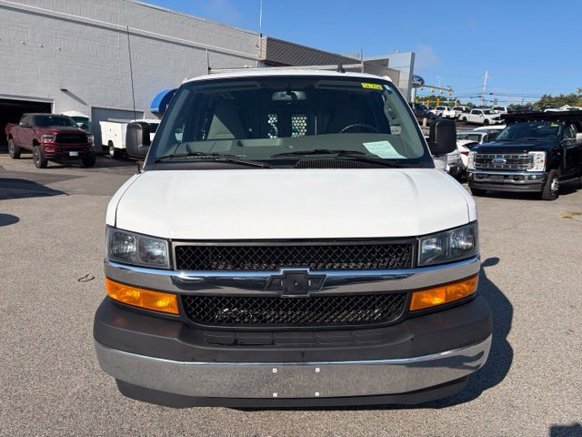 Used 2022 Chevrolet Express 2500 w/ Driver Convenience Package RWD image 8