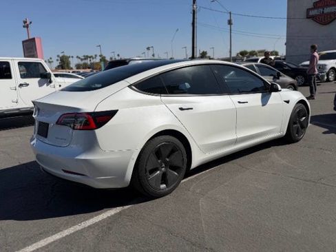 Used 2021 Tesla Model 3 Long Range image 3