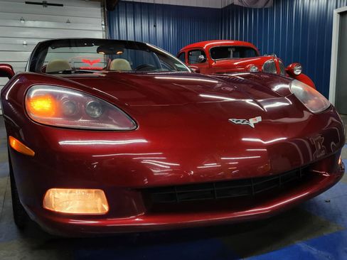 Used 2007 Chevrolet Corvette Convertible w/ Preferred Equipment Group image 46