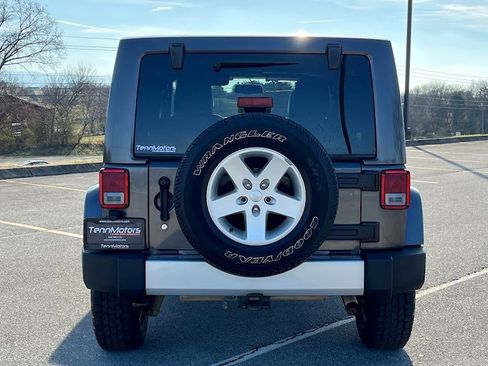 Used 2014 Jeep Wrangler Unlimited Sahara w/ Connectivity Group image 20