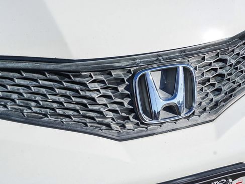 Used 2009 Honda Fit Sport image 12