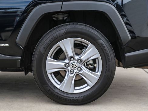 Certified 2025 Toyota RAV4 XLE w/ Convenience Package AWD/4WD image 8