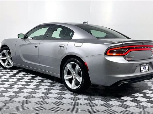 Used 2018 Dodge Charger R/T RWD image 11
