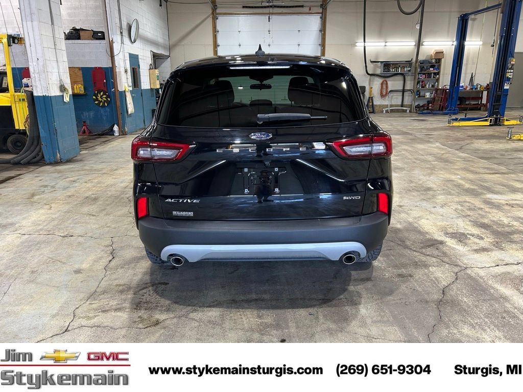 Used 2023 Ford Escape Active AWD/4WD image 8
