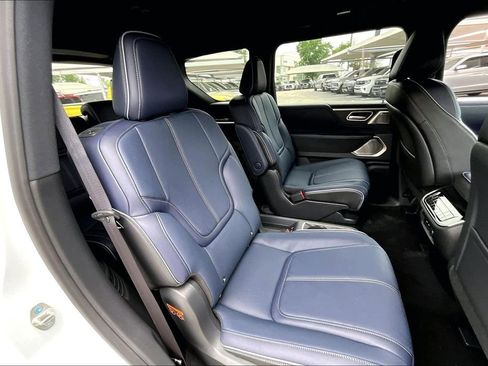 New 2026 INFINITI QX80 4WD image 25