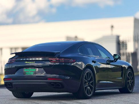 Used 2018 Porsche Panamera 4 AWD/4WD image 9