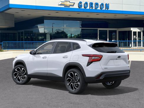 New 2026 Chevrolet Trax RS image 3