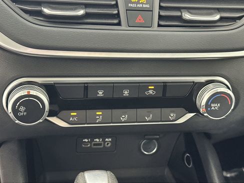 Certified 2021 Nissan Altima 2.5 SV image 19