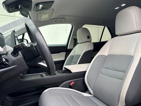 Used 2024 Honda Prologue EX image 5