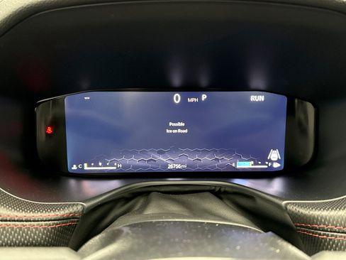 Used 2025 Jeep Compass Trailhawk w/ Trailhawk Elite Group image 9