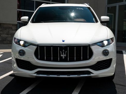 Used 2018 Maserati Levante S GranLusso AWD/4WD image 4