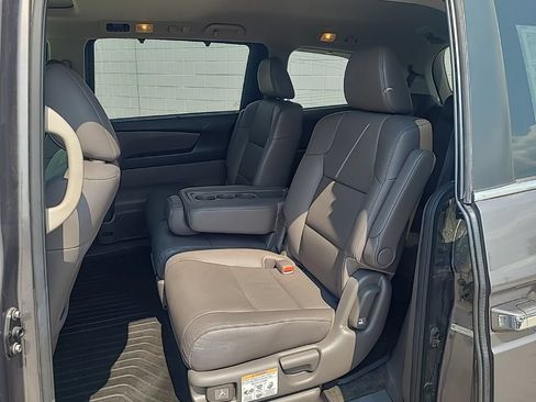 Used 2016 Honda Odyssey EX-L image 19