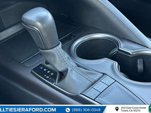 Used 2024 Toyota Camry SE image 24