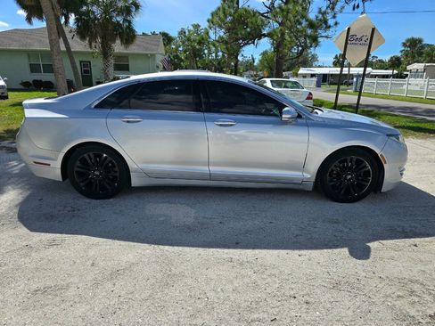 Used 2013 Lincoln MKZ Base V6 4dr Sedan image 6