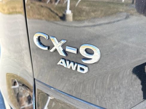 Used 2023 MAZDA CX-9 Touring image 15