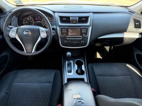 Used 2018 Nissan Altima 2.5 S w/ S Convenience Package image 15