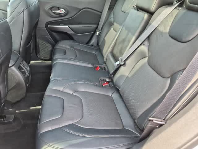 Used 2022 Jeep Cherokee Latitude Lux w/ Sun & Sound Group AWD/4WD image 20