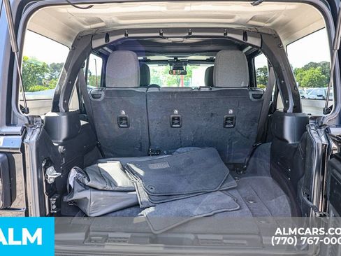 Used 2025 Jeep Wrangler Unlimited Sport AWD/4WD image 23