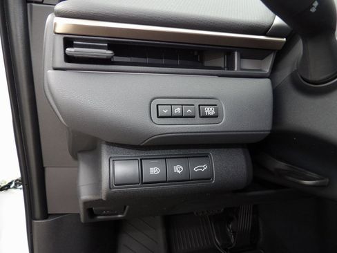 New 2026 Toyota bZ XLE image 18