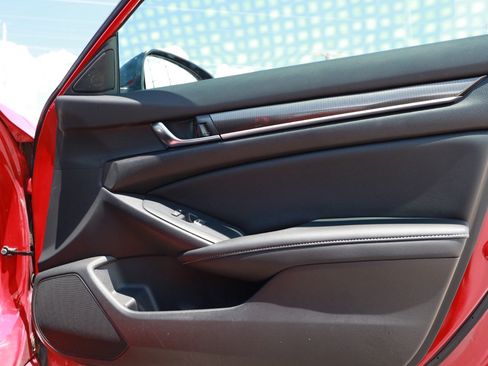 Used 2022 Honda Accord Sport image 27