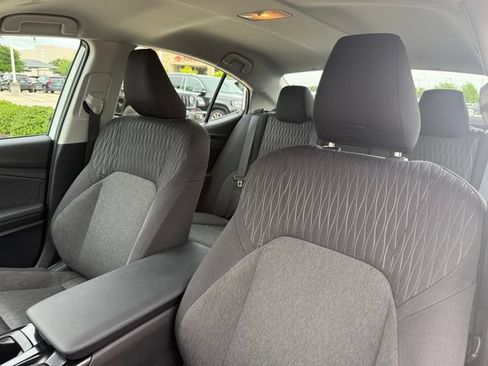 Used 2025 Toyota Camry LE FWD image 12