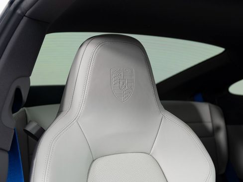 Certified 2024 Porsche 911 Carrera GTS image 33