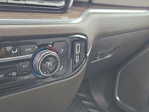 Used 2024 Chevrolet Silverado 3500 LT w/ Convenience Package image 34