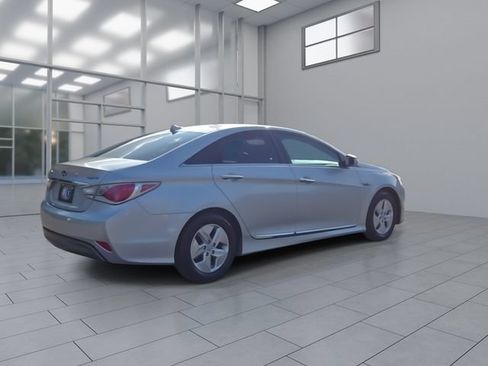 Used 2012 Hyundai Sonata Hybrid FWD image 8
