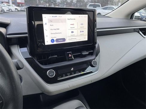 Used 2024 Toyota Corolla LE w/ LE Convenience Package image 25