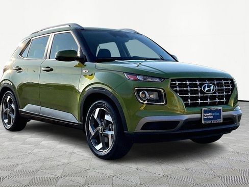 Certified 2023 Hyundai Venue SEL image 5