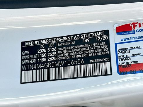 Used 2021 Mercedes-Benz GLB 250 image 34