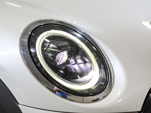 Used 2023 MINI Cooper S image 8