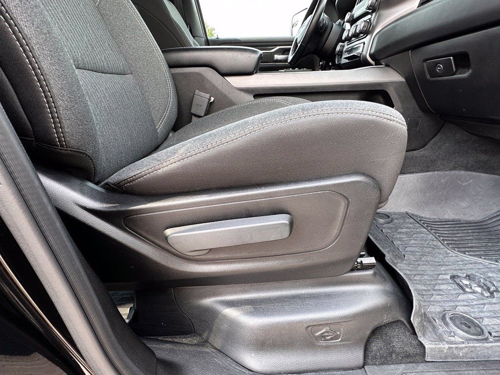 Used 2019 RAM 1500 Big Horn AWD/4WD image 13