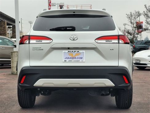 Certified 2023 Toyota Corolla Cross LE w/ Moonroof Package image 7
