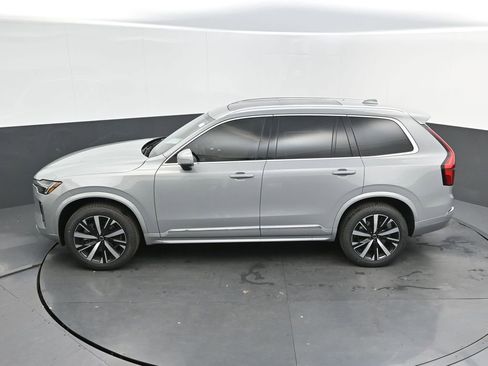 New 2026 Volvo XC90 B5 Core AWD/4WD image 24