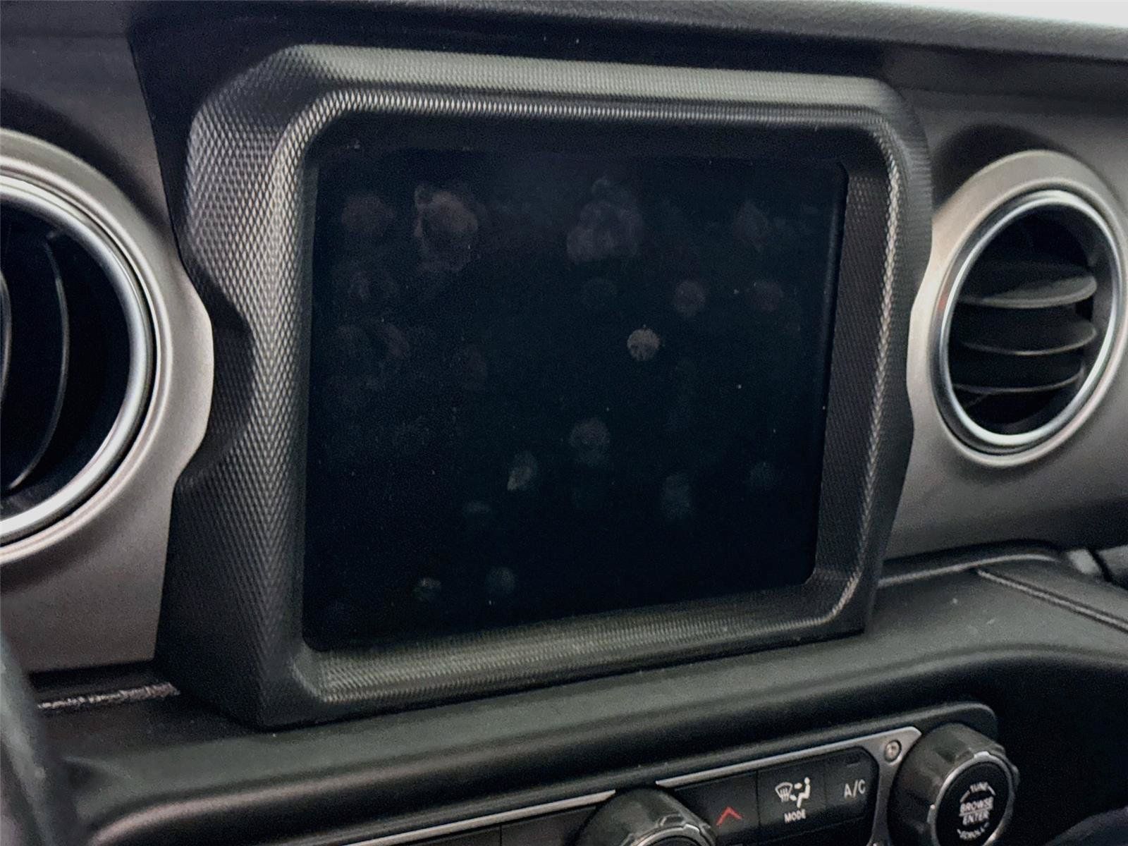 Used 2021 Jeep Wrangler Sport AWD/4WD image 4