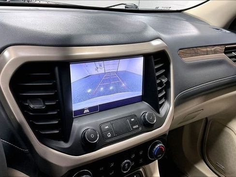 Used 2023 GMC Acadia Denali image 15
