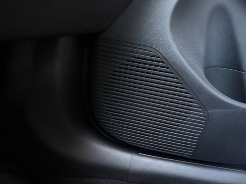 Certified 2024 Hyundai Kona SEL image 28