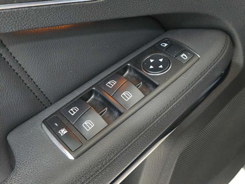 Used 2012 Mercedes-Benz E 350 Sedan image 24