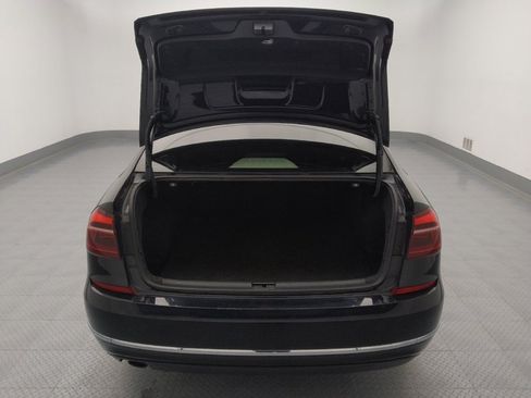 Used 2018 Volkswagen Passat 2.0T SE image 29